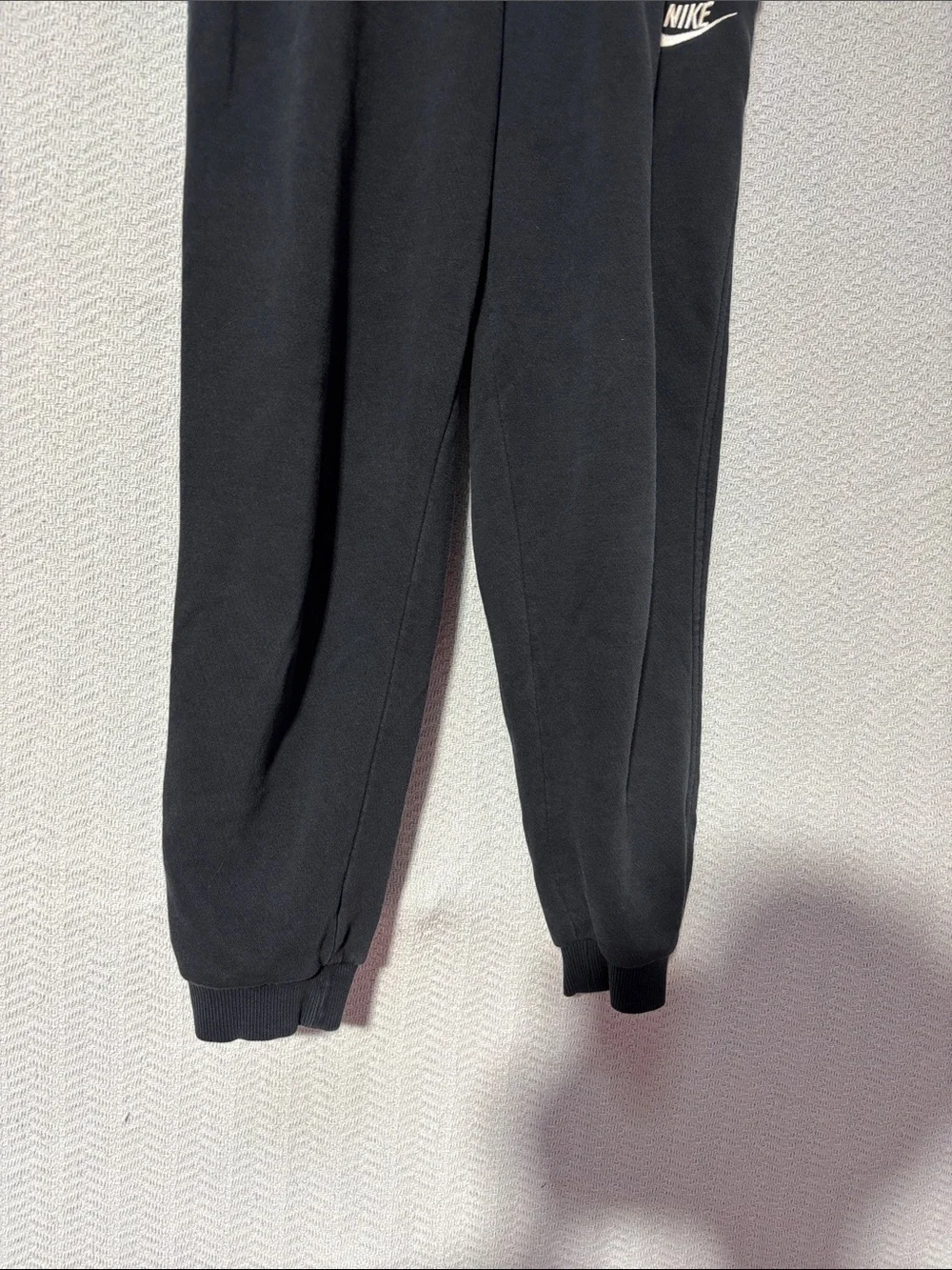 Nike large black sweatpants
